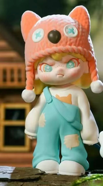Dora strangers are not allowed to approach figure - open box