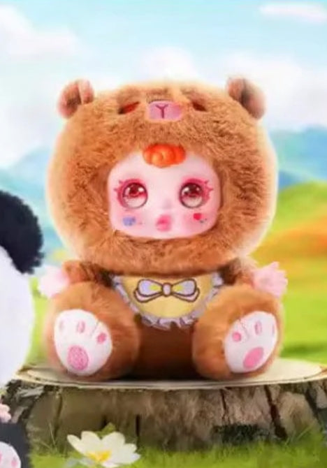 Hettys forest party plush - open box