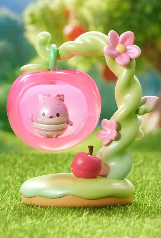 Apple fairyland figure - open boxes