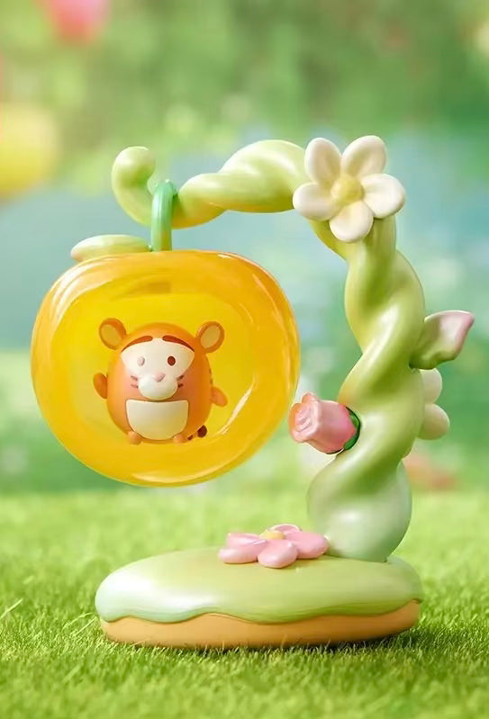 Apple fairyland figure - open boxes