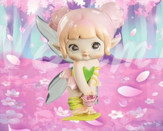Nommi little world figure - open box