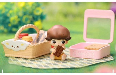 Dimoo do on an outing together figure - open boxes