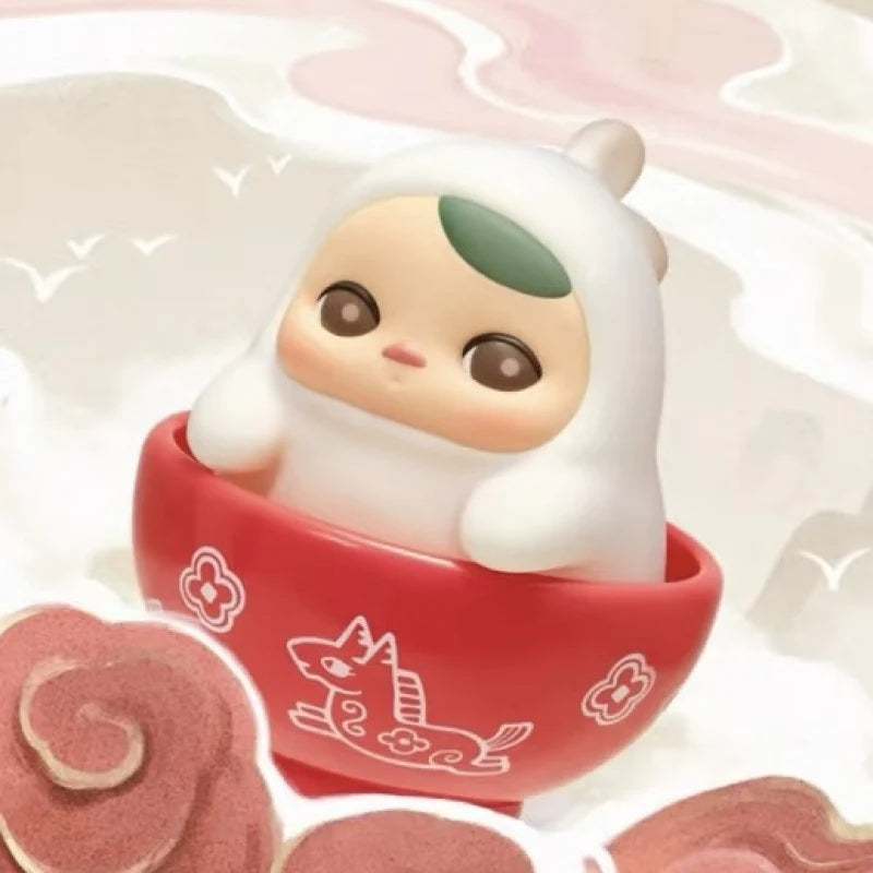 The golden gallop figure - open box