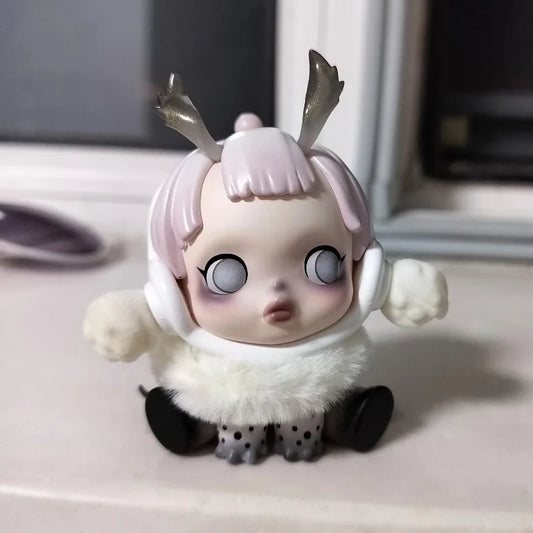Skullpanda mare of animals figure - open box