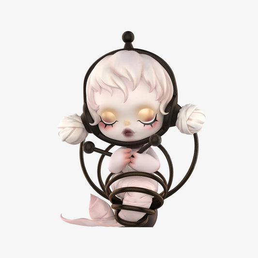 Skullpanda image of reality figure - open box