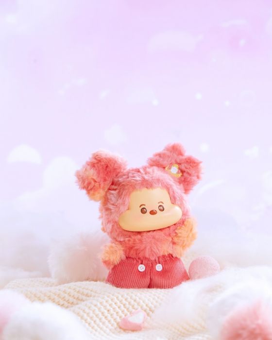 MM head in the clouds plush - open boxes